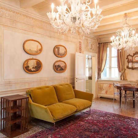 Explore Venice From A Sophisticated Hideaway In San Polo 외부 사진