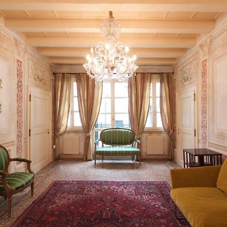 Explore Venice From A Sophisticated Hideaway In San Polo 외부 사진