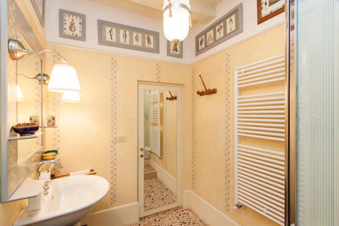 Explore Venice From A Sophisticated Hideaway In San Polo 외부 사진